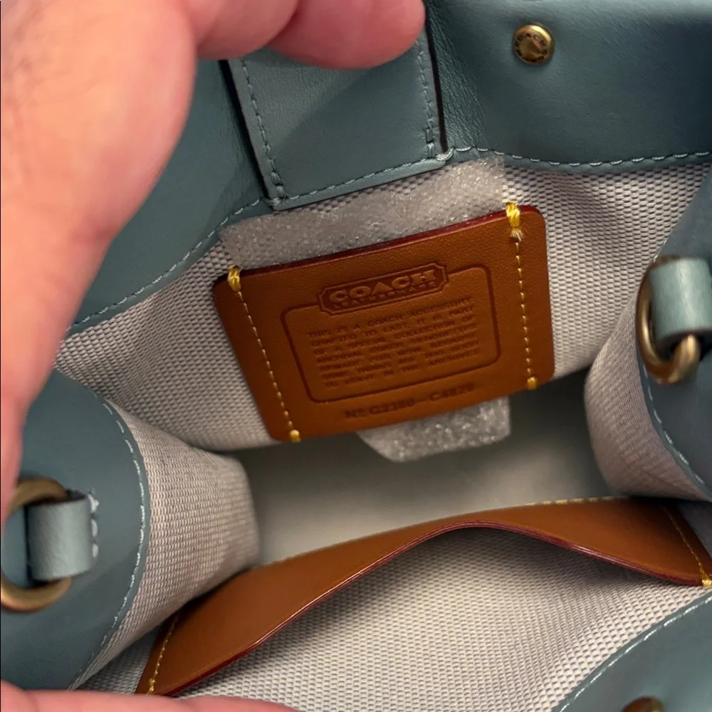 Coach Glove Tanned Mini Cashin Tote/Crossbody Bag in Beautiful Sage Leather - Picture 8 of 11